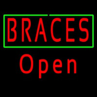 Red Braces Green Border Open Neonskylt